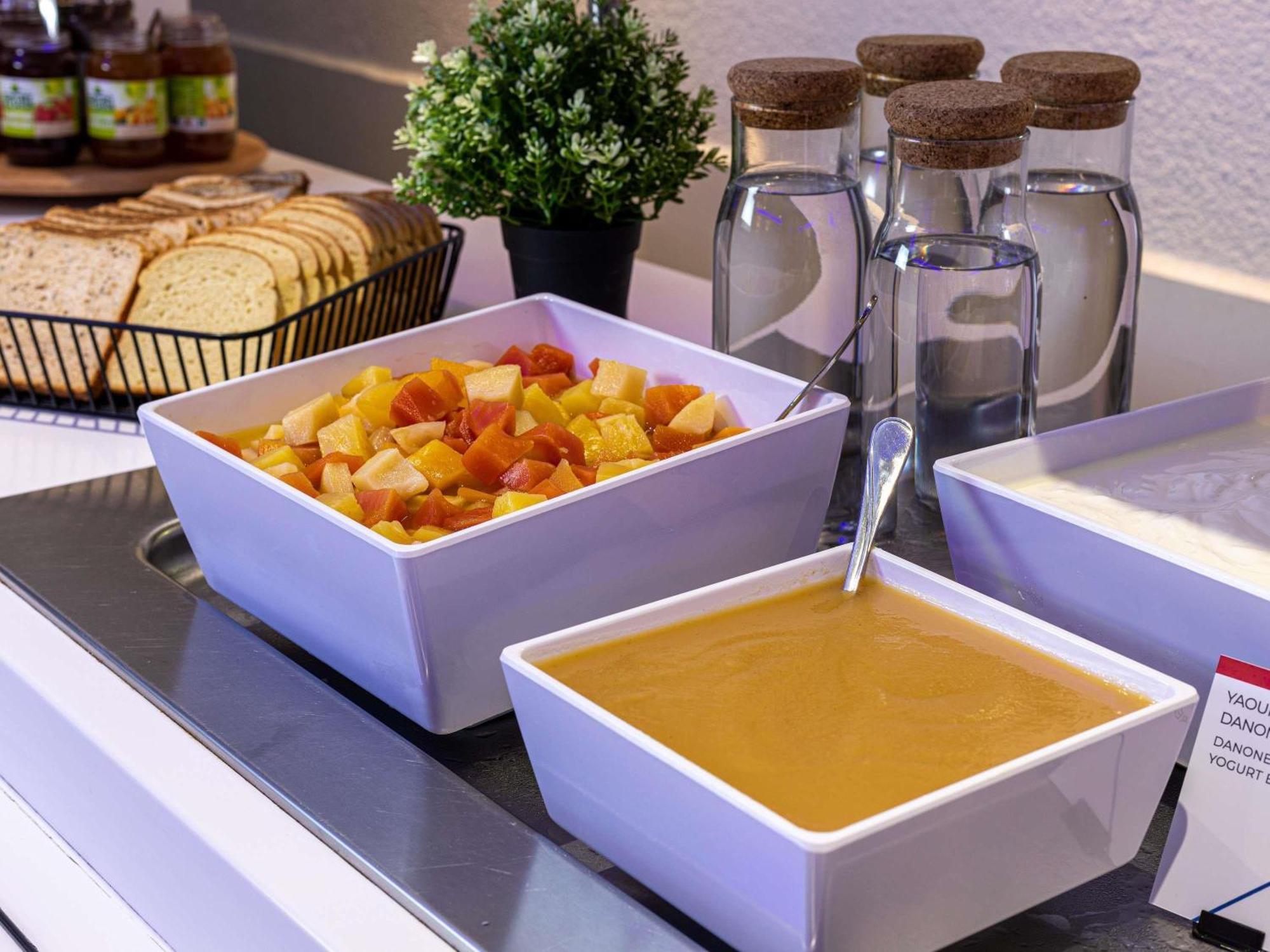 Ibis Budget Brest Sud Plougastel - Hotel Renove Екстер'єр фото