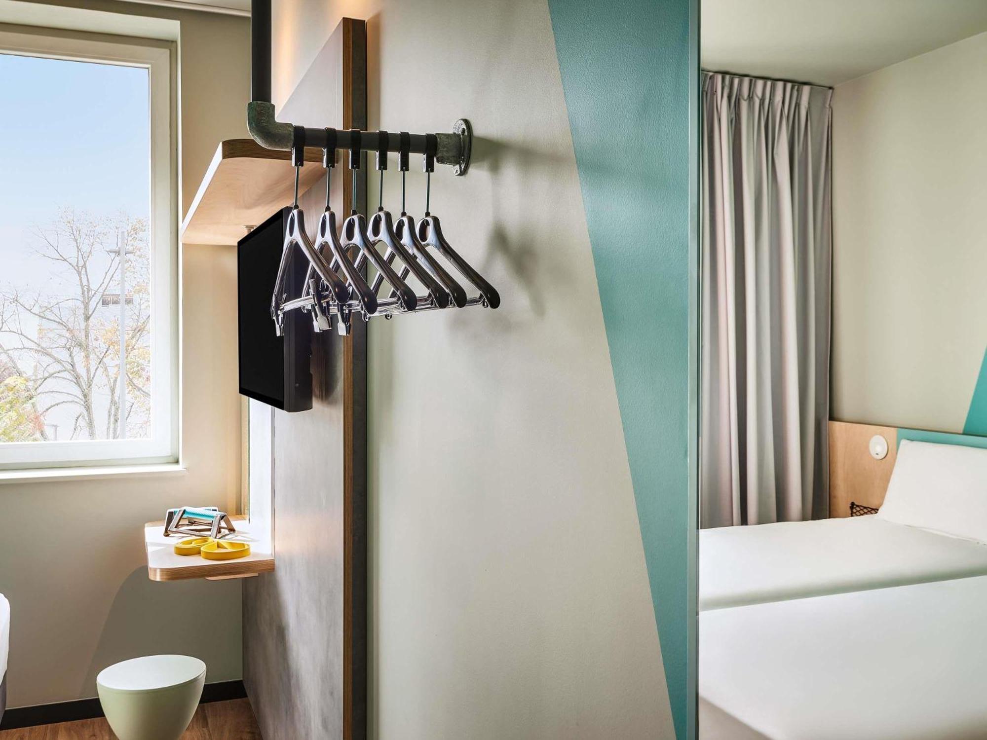 Ibis Budget Brest Sud Plougastel - Hotel Renove Екстер'єр фото