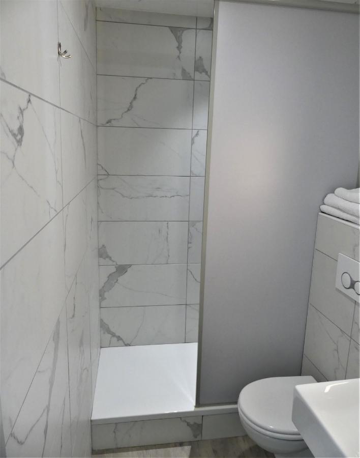 Ibis Budget Brest Sud Plougastel - Hotel Renove Екстер'єр фото